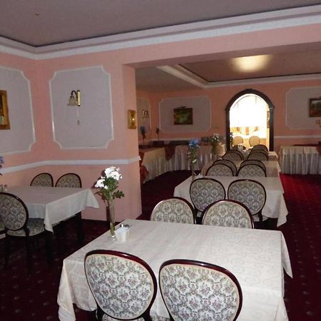 Viilla Rezidence Bed & Breakfast Kudowa-Zdroj Bagian luar foto