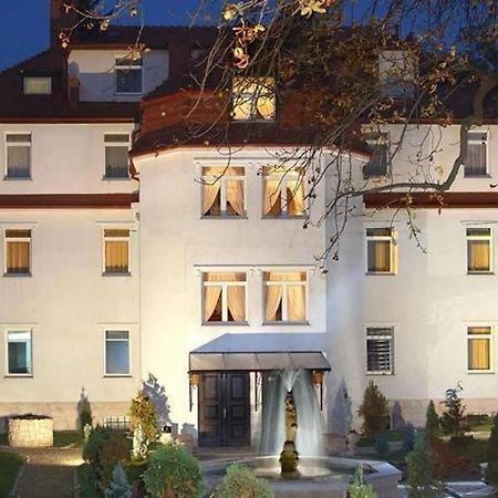 Viilla Rezidence Bed & Breakfast Kudowa-Zdroj Bagian luar foto