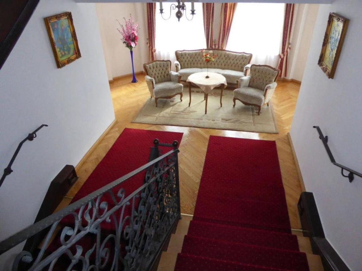 Viilla Rezidence Bed & Breakfast Kudowa-Zdroj Bagian luar foto